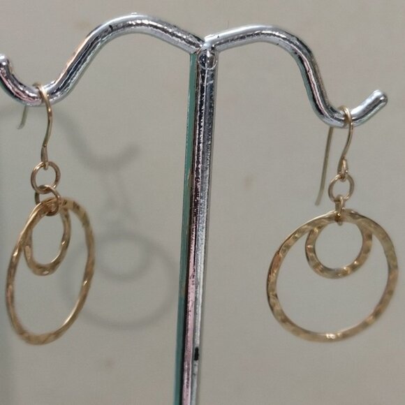 14K Yellow Gold Hammered Hoop Dangle Earrings Lightweight Double Loop Design - Picture 1 of 9